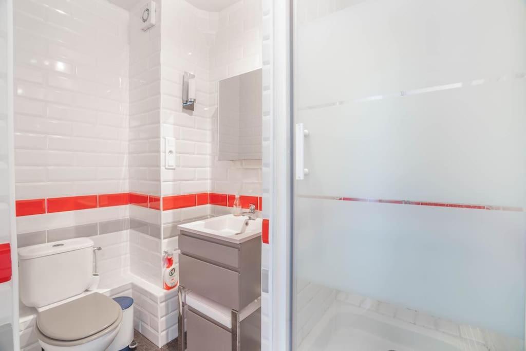 Studio Centre Belle Vue Mer Динард Екстериор снимка